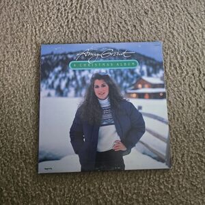 Amy Grant A Christmas Album Vinyl LP Record Album (Gatefold) 2 pictures included